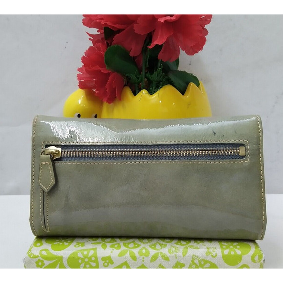 Dooney & Bourke Gray Patent Leather Checkbook Credit Card Trifold Wallet - Picture 2 of 16